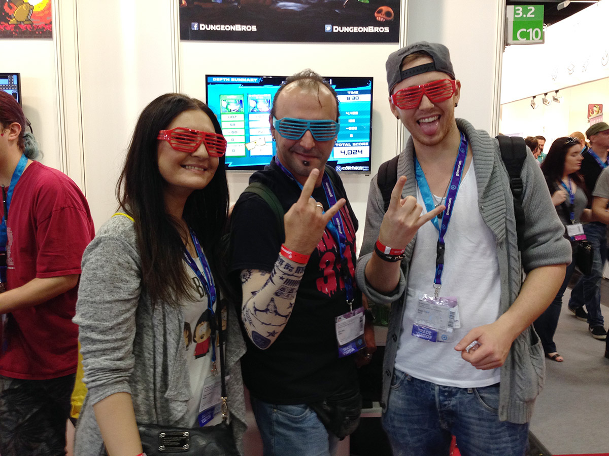 Fans of Super Dungeon Bros rocking their shutter shades!